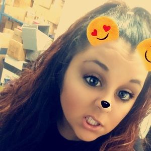 Meet your Posher, Alexes